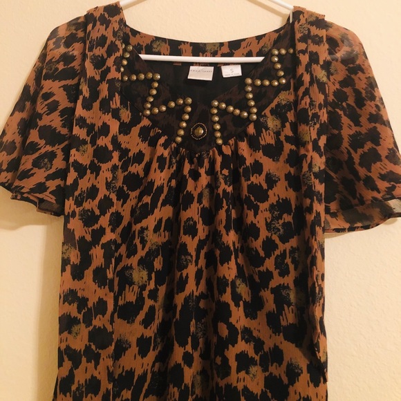 Blouse by Emma James - Picture 3 of 8